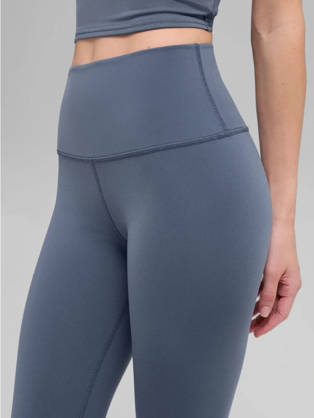ALO - 7/8 High-Waist Airbrush Legging, Bluestone